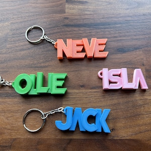 Porte-clés / porte-clés imprimé en 3D personnalisé - Cadeau pour enfant, cadeau pour elle, cadeaux pour lui, cadeaux pour moto de route, cartables, manteaux, sacs de fête