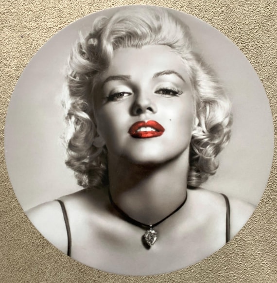 マリリンモンロー　テーブル Marilyn Monroe Side Table / Coffee Table/ Bedside Table