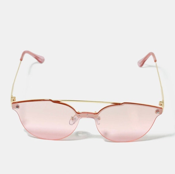 Polycarbonate Scratch Resistant Cateye Sunglasses in Blue 