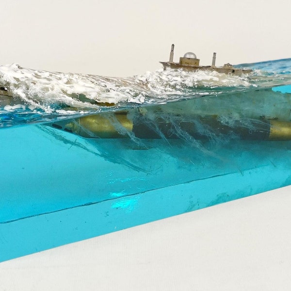 1/48 Built Seehund Submarine Diorama Epoxy Water Scale Model Built and Painted Gebaut    World War II 1/35