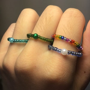 dainty beaded rings || pearls & rainbows
