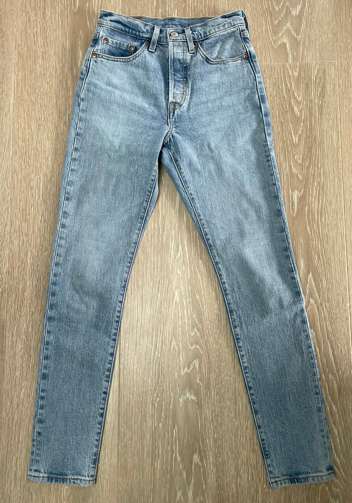 levis 501 orange tab