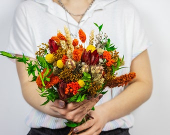 Isabella | Dried flower bouquet | Dried flower arrangement | Home decor | Mixed bouquet | Orange | Birthday gift | Gifts | Bridal