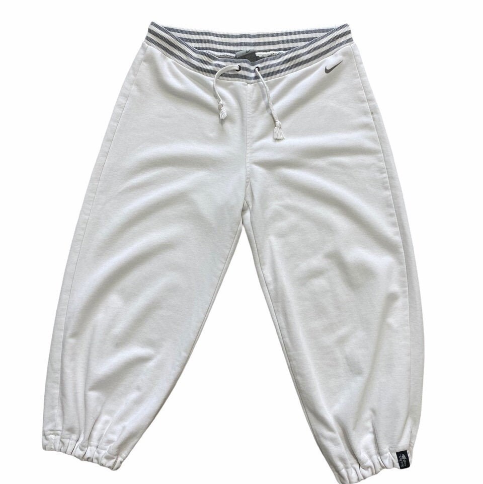 women's nike 3 4 joggers