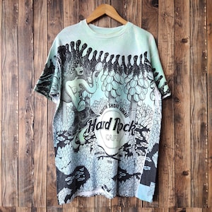 RARE Vintage 90s Distressed Hard Rock Cafe North Shore Hawaii T-Shirt Hard Rock Crewneck Hard Rock Tees Printed Logo Green Color Men’s Fit L