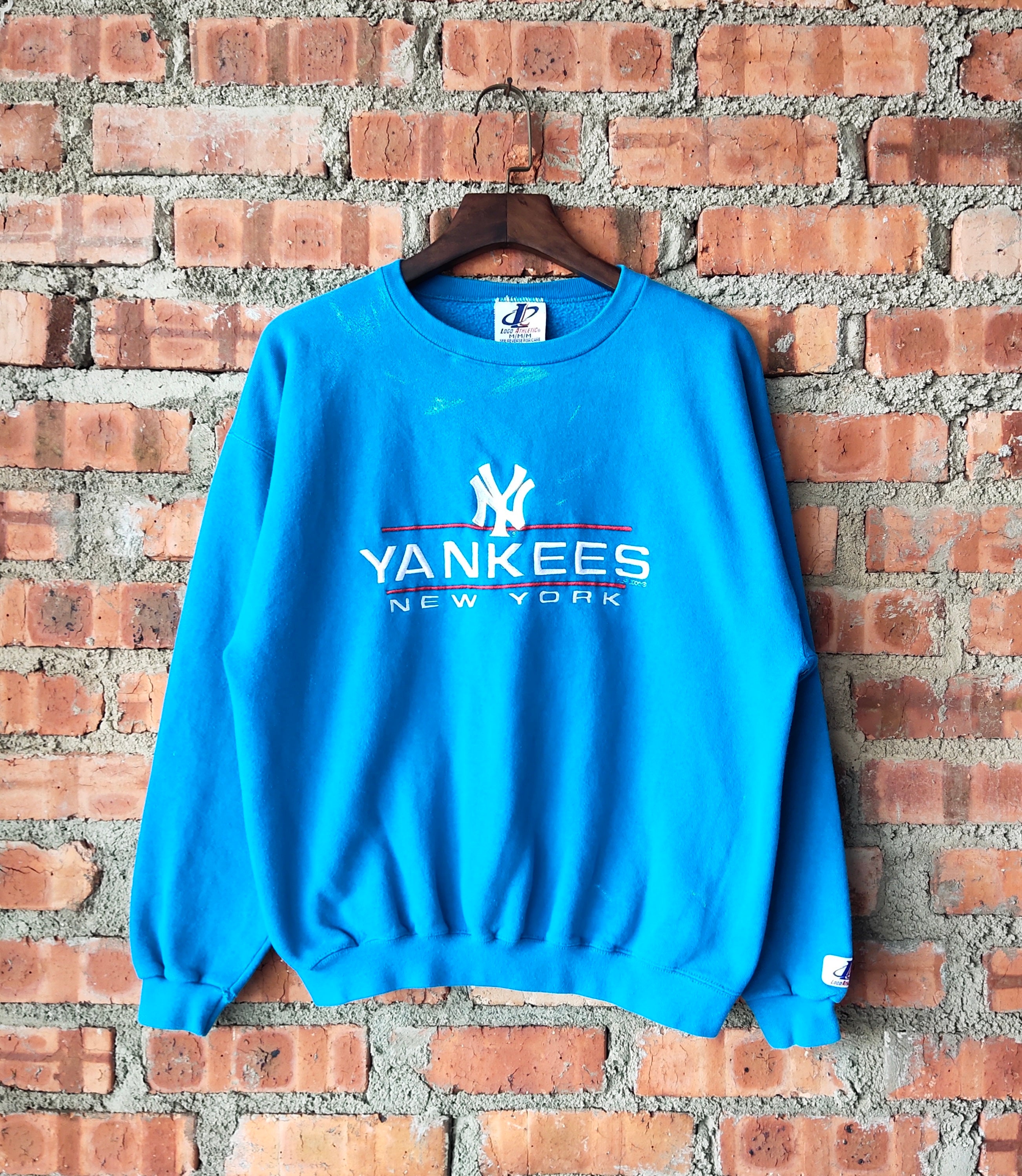 Vintage NY Yankees Sweatshirt With Rhinestone Stars – Roadie Couture