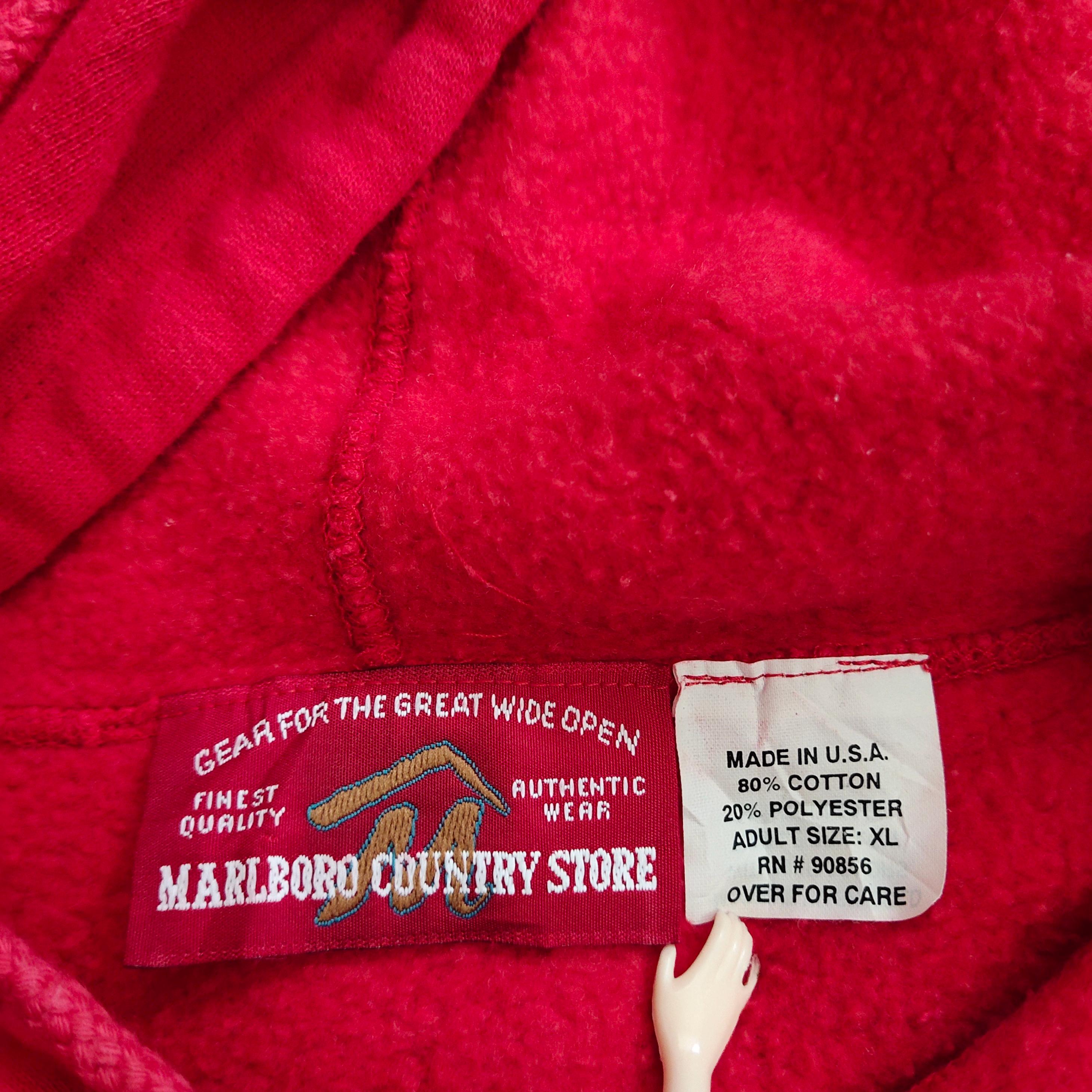 トップス 90s VINTAGE MADE IN USA Marlboro SWEAT Vintage 90s Marlboro Spellout Red Made in Usa Tultex Tag