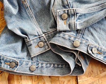 Vintage 90s Distressed Warner Bros Denim Jeans Jacket Warner Bros