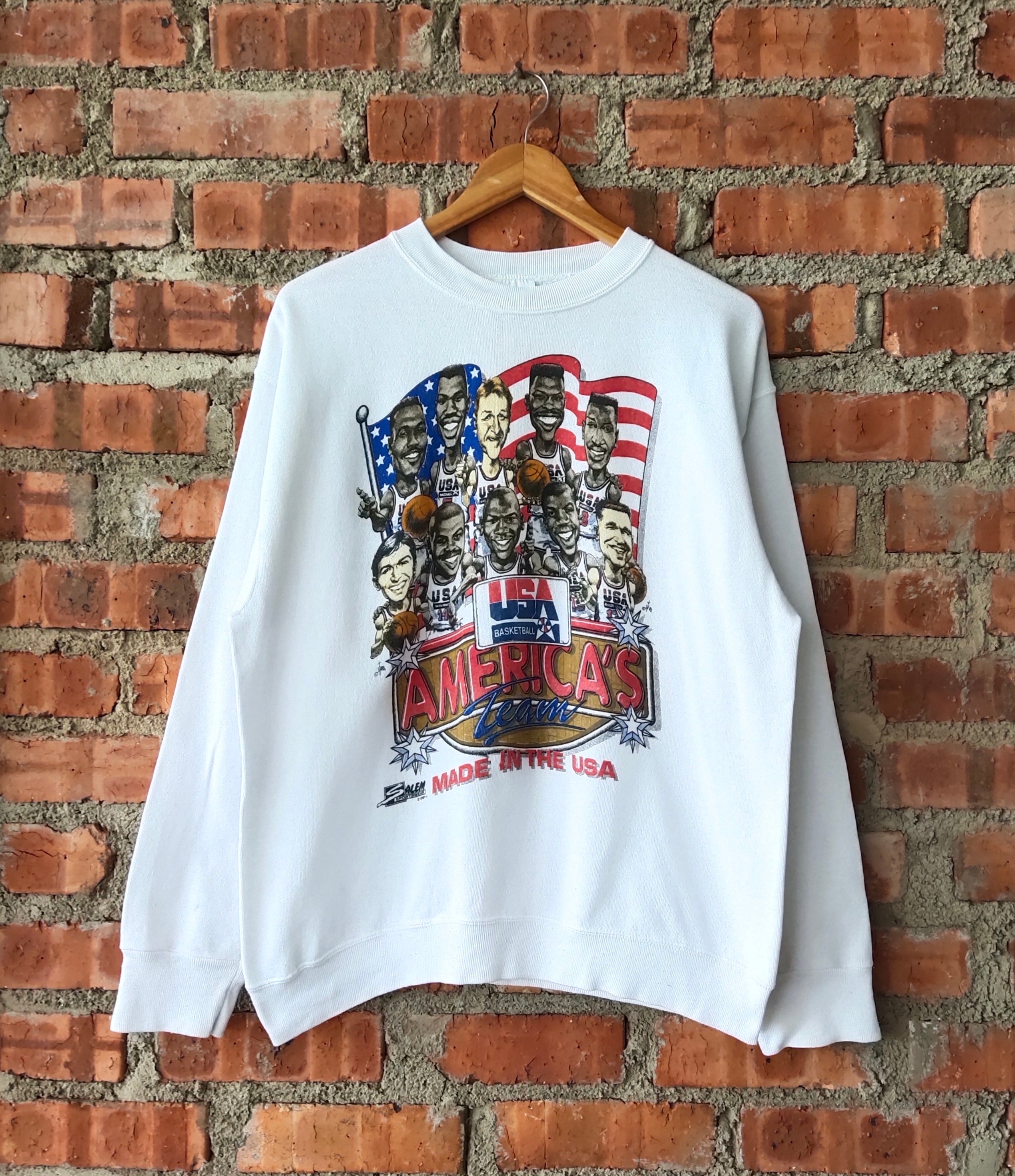 RARE Vintage Distressed 90s NBA USA Basketball Americas Team by