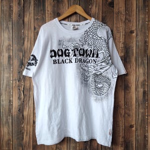 トップス DOG TOWN flame dragon design tee Dog town black dragon - Gem