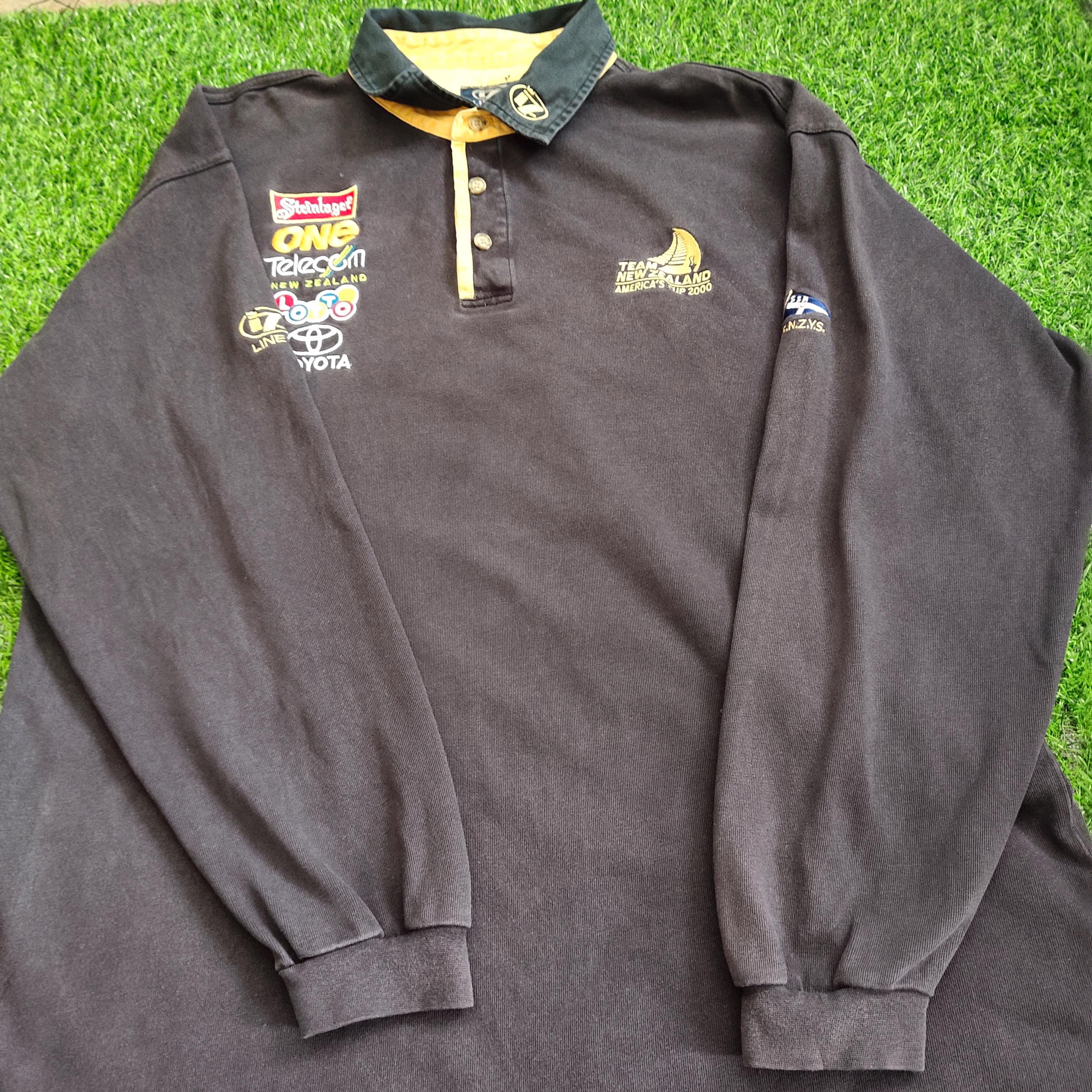 Vintage Distressed Team New Zealand Line7 America Cup Rugby