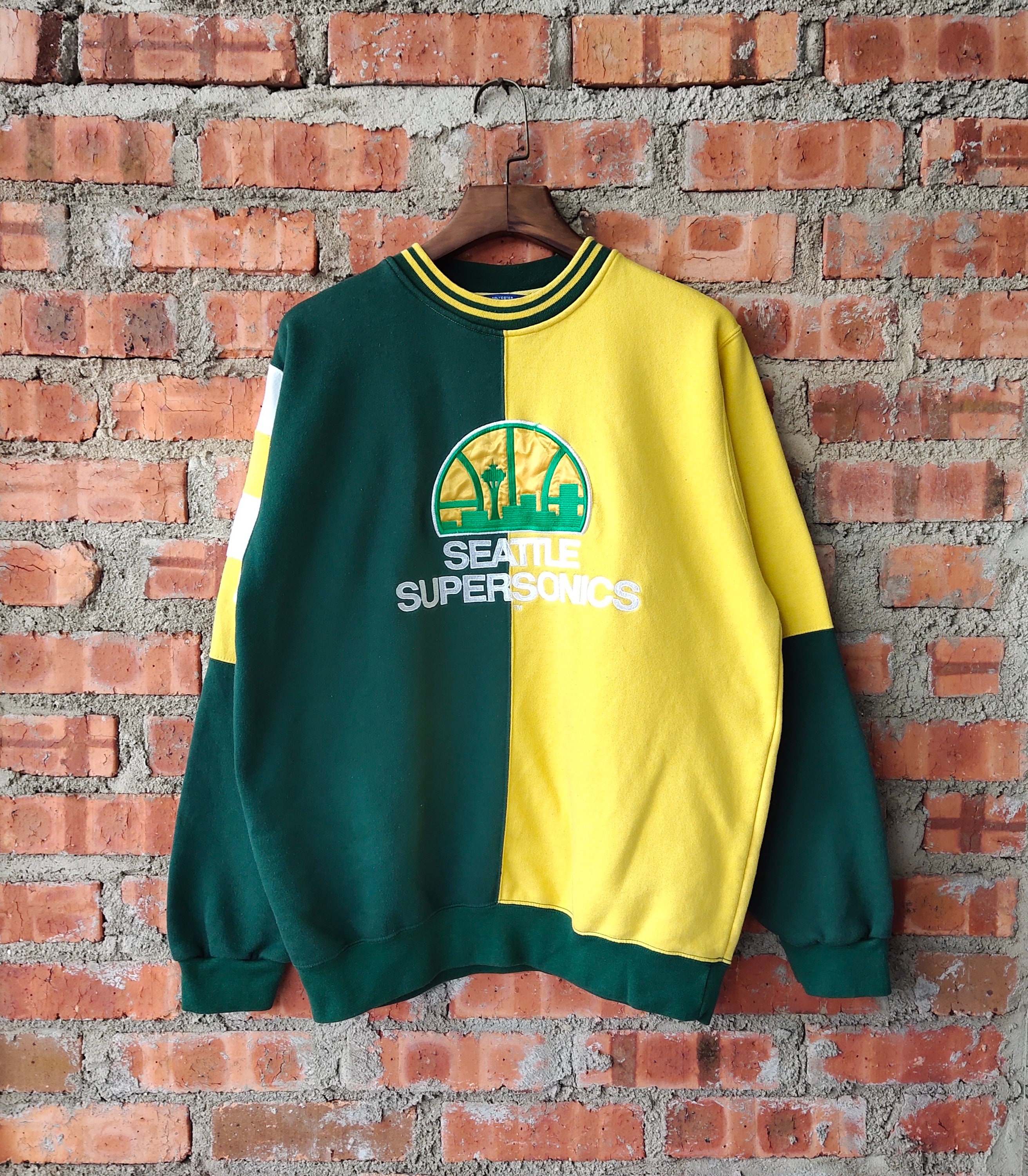 Seattle Supersonics Mitchell & Ness Hardwood Classics Head Coach Color  Block Logo Pullover Hoodie - Gold/Green