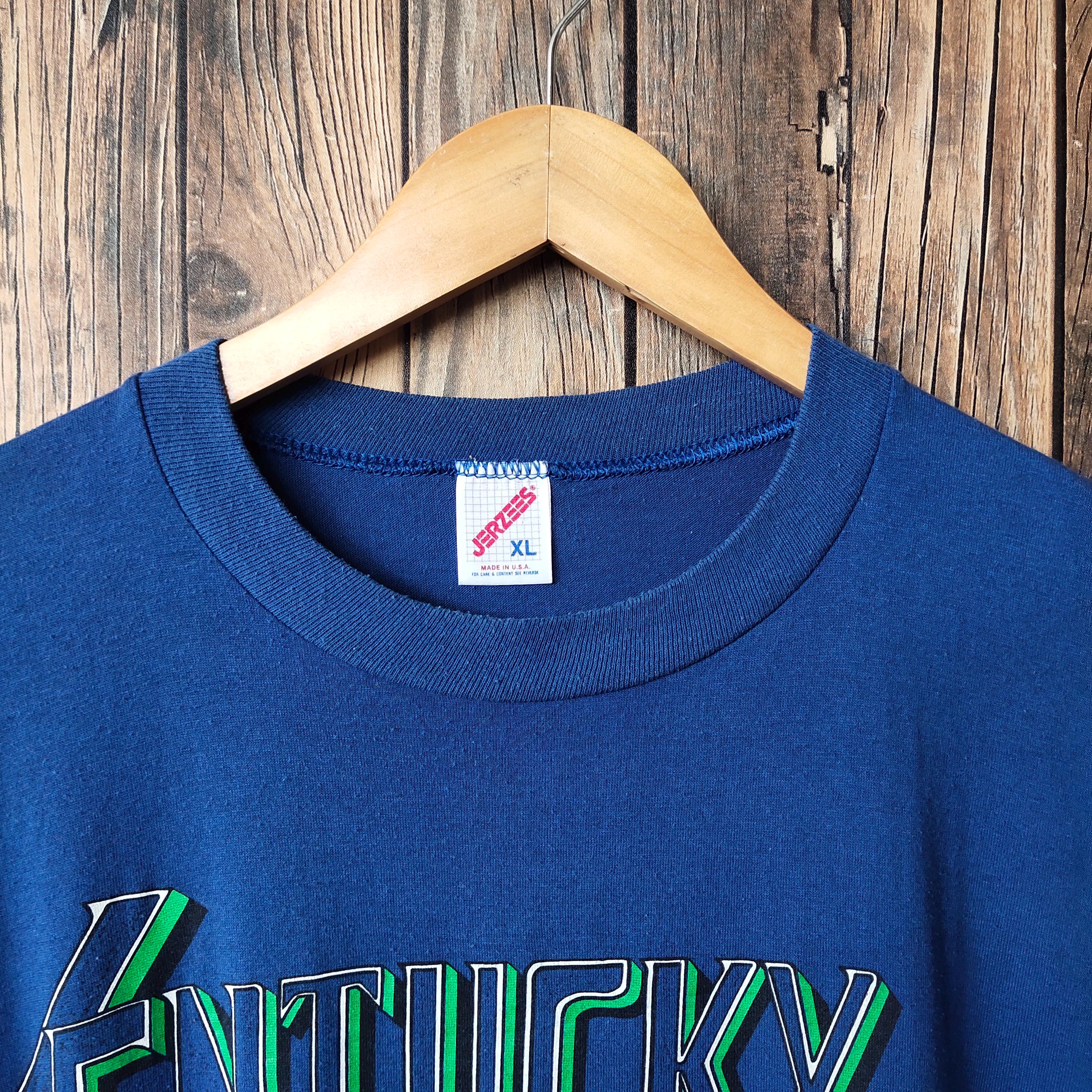 Vintage 90s Kentucky Wildcats Football T-shirt Kentucky Tees