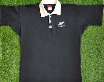 RARE Vintage 90s Distressed Canterbury New Zealand All