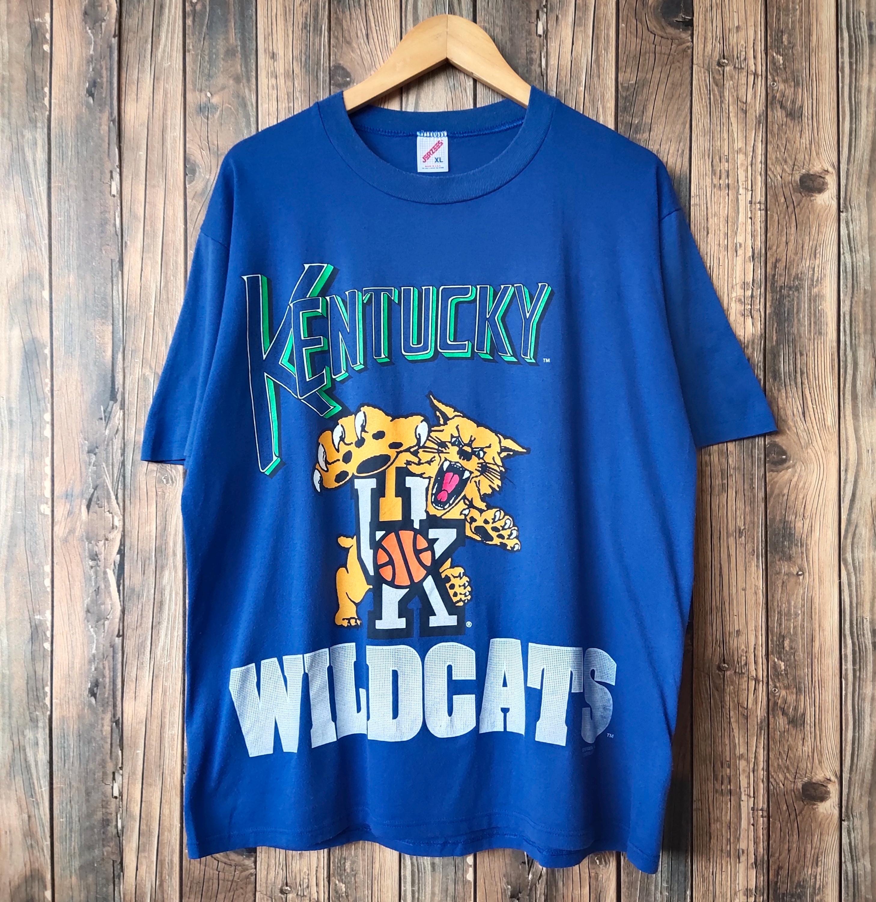 70s~80s sports wear kenturky州 フットボールTシャツ Vintage 90s Kentucky Wildcats Football T-shirt Kentucky Tees