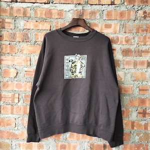 Vintage 90s Distressed Winnie The Pooh "Tigger" Sweatshirt Pooh Crewneck Pooh Pullover Pooh Sweater Printed Logo Brown Color Men’s L