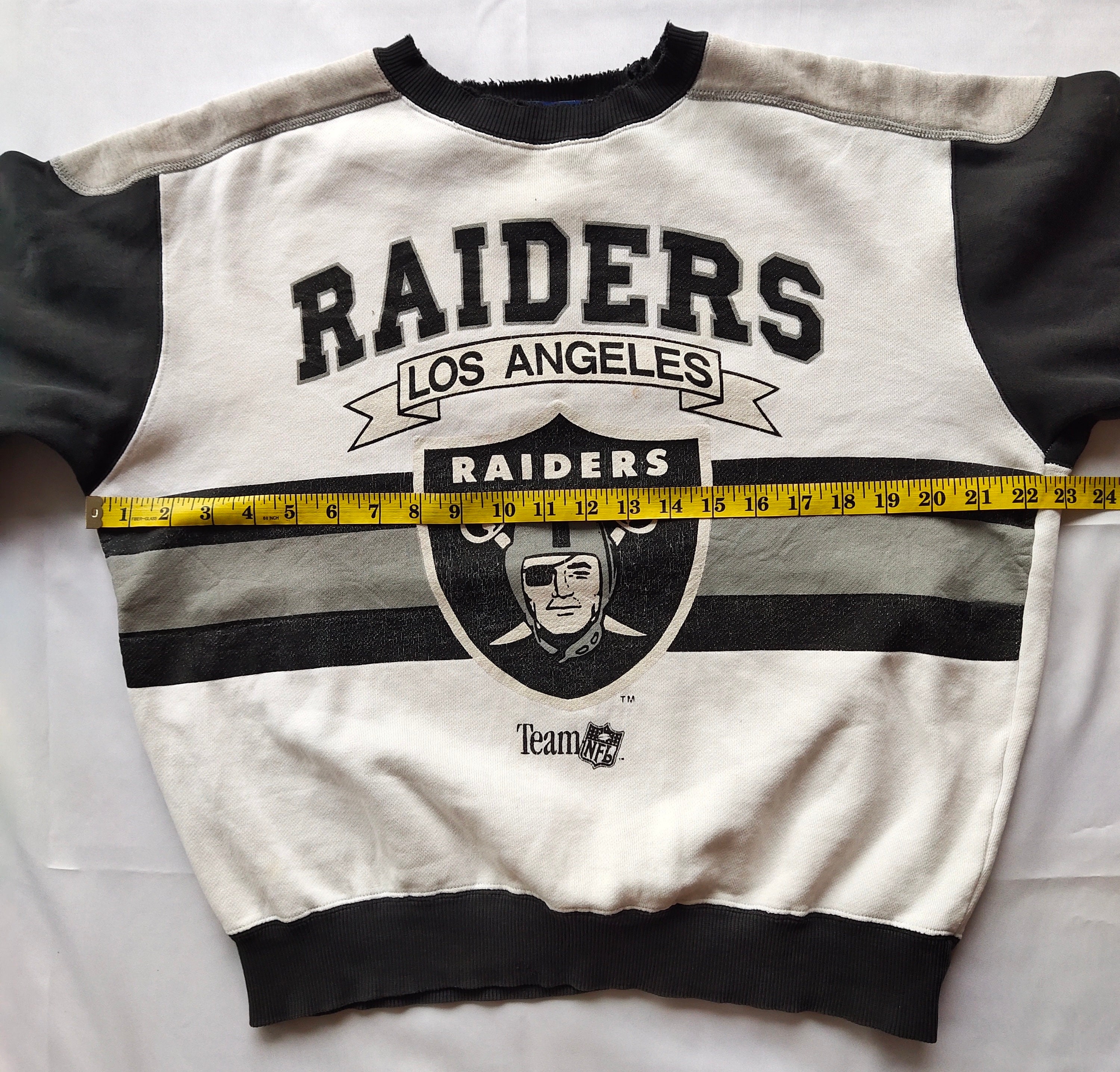 RARE Vintage 80s Distressed Los Angeles Raiders by Starter RARE Vintage 80s Distressed Los Angeles Raiders by Starter
