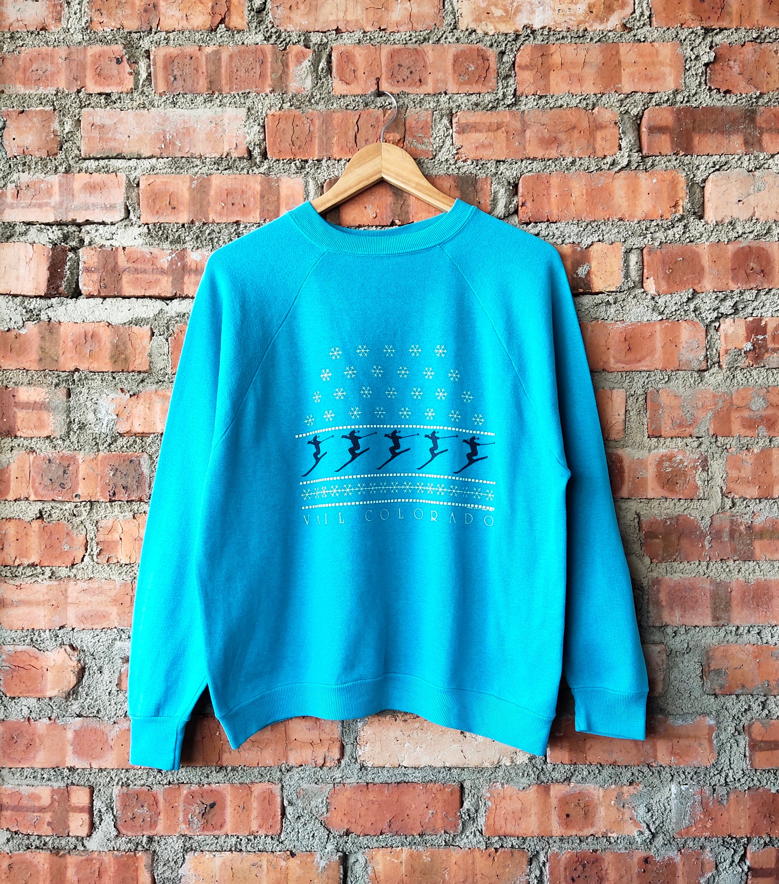 Vintage 80s Vail Colorado Sweatshirt Colorado Crewneck Colorado Pullover Colorado Jumper Colorado Sweater Printed Logo Blue Color Women’s L