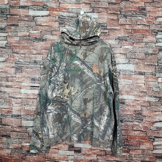Distressed camo sweatshirt discount