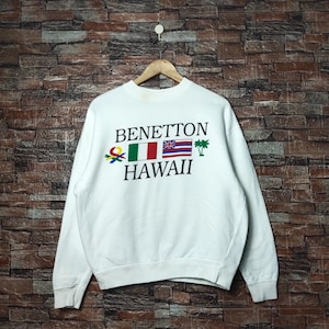 Vintage 90s Distressed Benetton Sweatshirt Benetton Crewneck Benetton Pullover Benetton Crop Top Printed Logo White Color Men&#39;s S