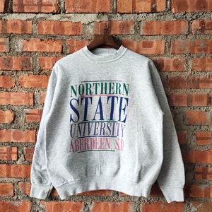 Vintage 90er Jahre NSU Pullover NSU Pullover NSU Pullover NSU Sweater Gedruckt Logo Grau Farbe Männer Fit M