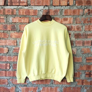 Vintage 90s Benetton Sweatshirt Benetton Crewneck Benetton Pullover Benetton Jumper Benetton Sweater Embroidery Logo Yellow Color Men&#39;s S