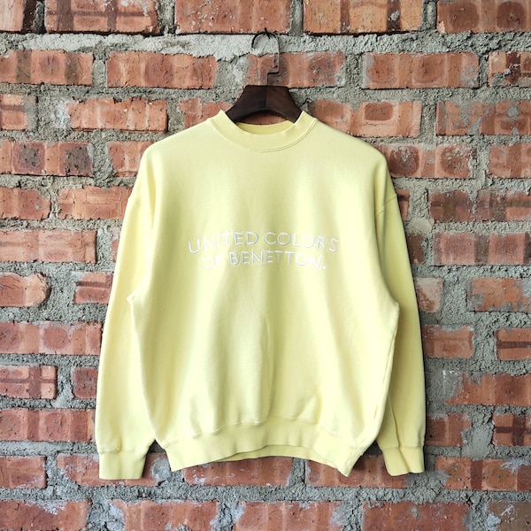 Vintage 90s Benetton Sweatshirt Benetton Crewneck Benetton Pullover Benetton Jumper Benetton Sweater Embroidery Logo Yellow Color Men's S