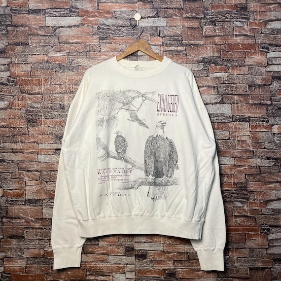Vintage 90s Distressed Bald Eagle Sweatshirt Eagle Crewneck Eagle Pullover Eagle Jumper Eagle Sweater Printed Logo White Color Men’s Fit M