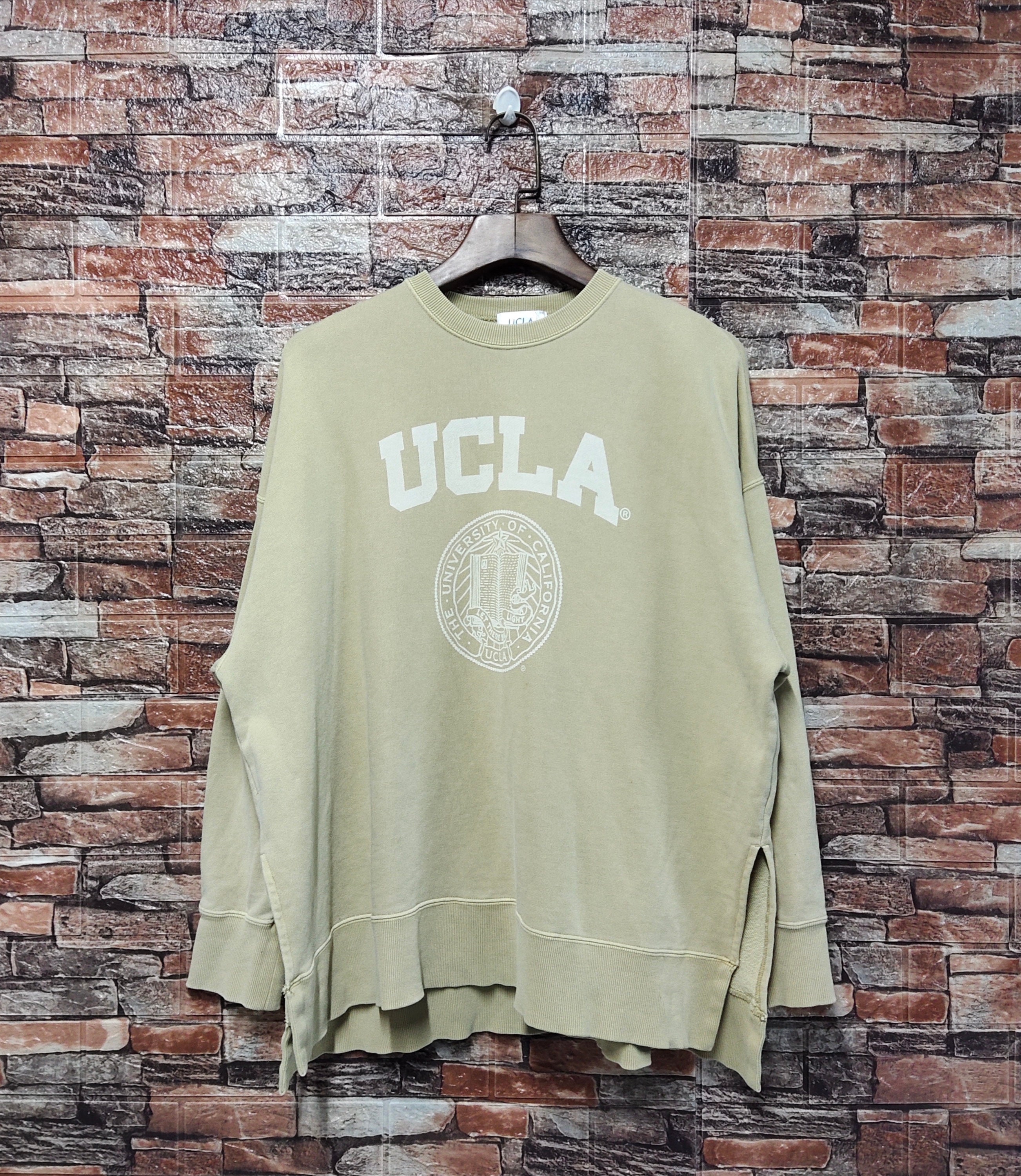 Ucla green sweatshirt hotsell