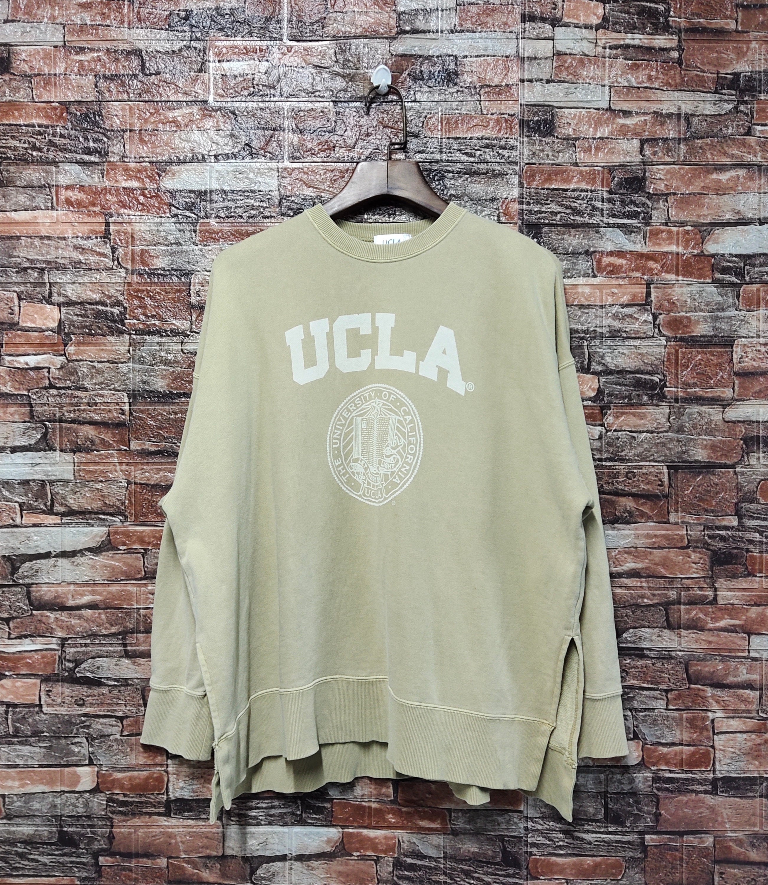 Vintage 90's UCLA Bruins Crewneck – Electrical Banana Vintage