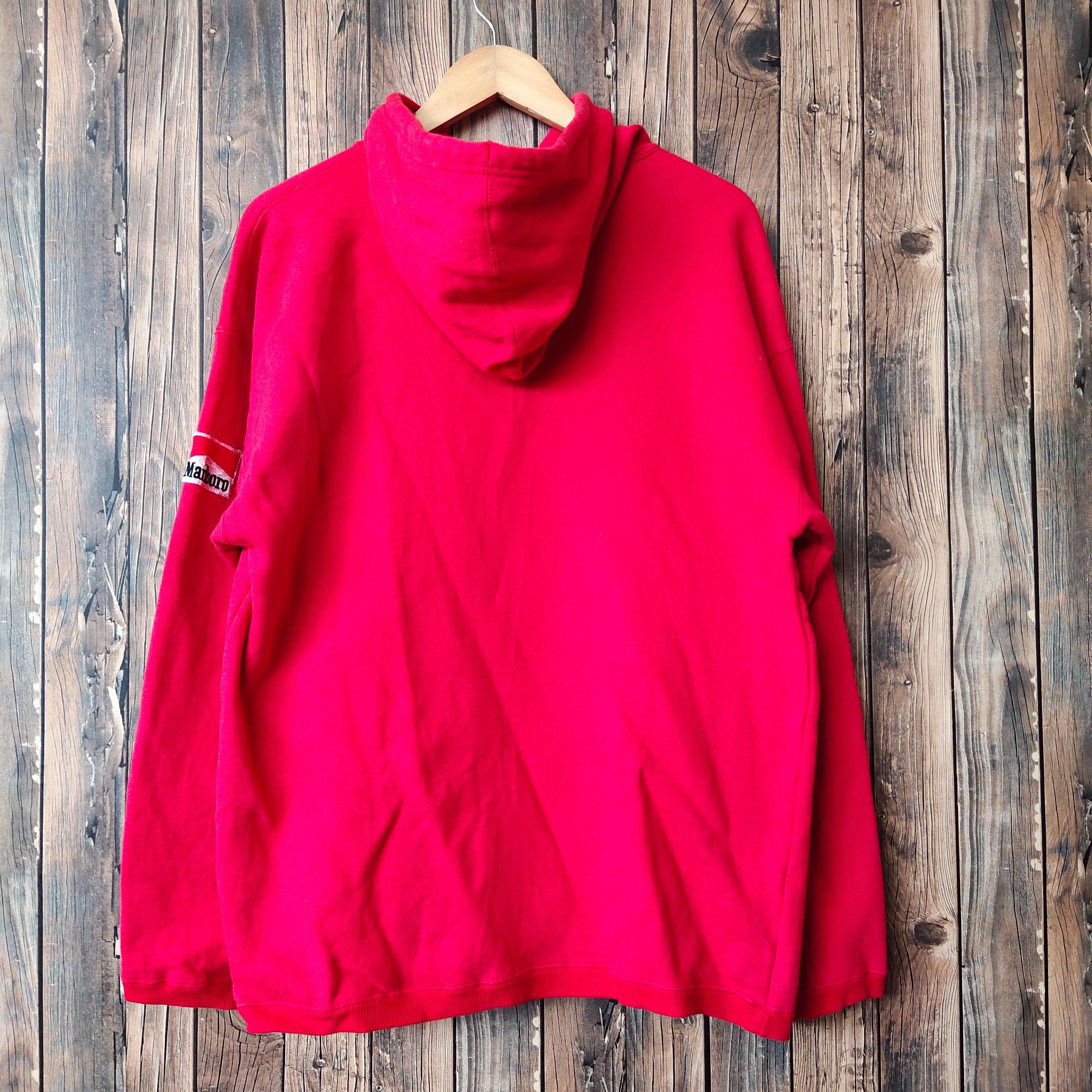 トップス 90s VINTAGE MADE IN USA Marlboro SWEAT s-l1200.jpg