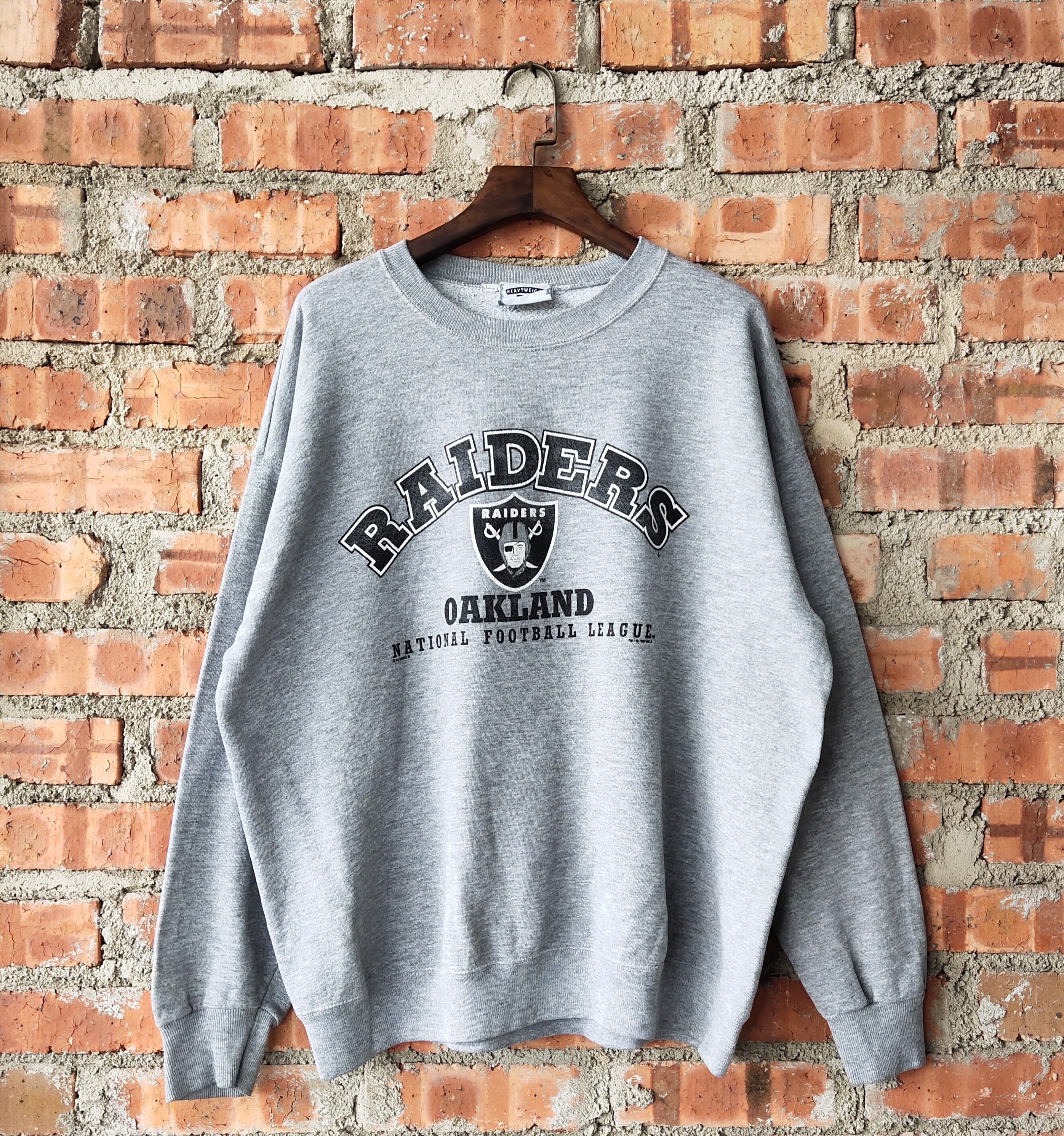 Oakland raiders men's crewneck cheap sweatshirt