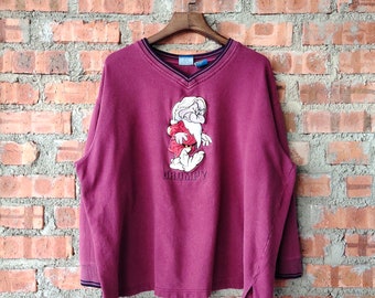 Vintage 90s Grumpy Snow White Seven Dwarfs Sweatshirt Grumpy Crewneck Grumpy Pullover Grumpy Sweater Embroidery Logo Red Color Women’s Fit L