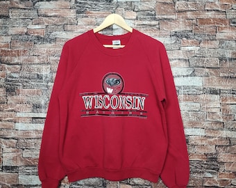 Sudadera vintage de los 80 con diseño desgastado de los Wisconsin Badgers, jersey de Wisconsin, suéter Wisconsin con logotipo estampado, color rojo, talla M para hombre
