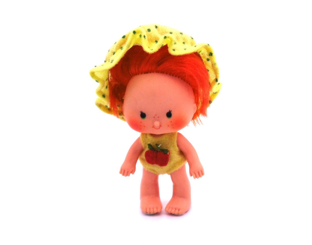 1980 apple dumplin strawberry shortcake doll vintage american greetings