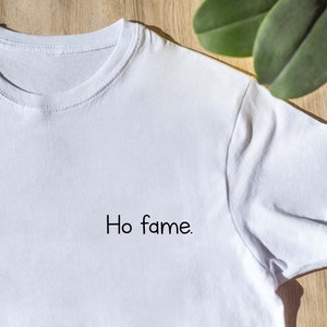 T-shirt avec personnalisation brodée, « J’ai faim. »