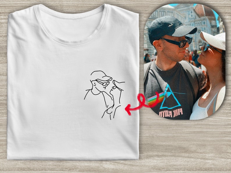 T-shirt ritratto RICAMATA, la tua foto stilizzata, T-shirt con personalizzazione ricamata, Tshirt di coppia unisex, Regalo di San Valentino. immagine 1