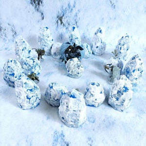 Piedras erguidas para D&D / Rocas de menhir helado de DnD / Formaciones rocosas de Wargaming / Terreno disperso de Dungeons and Dragons Megalitos