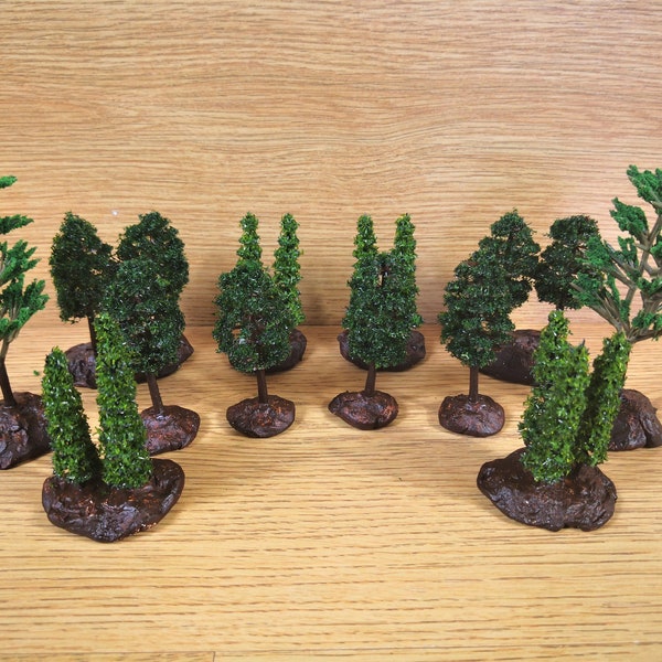 Alberi del terreno sparsi per DnD / Alberi DnD giocabili assortiti / Miniature di alberi da tavolo / Oggetti di scena TTRPG / Alberi di Dungeon e Draghi