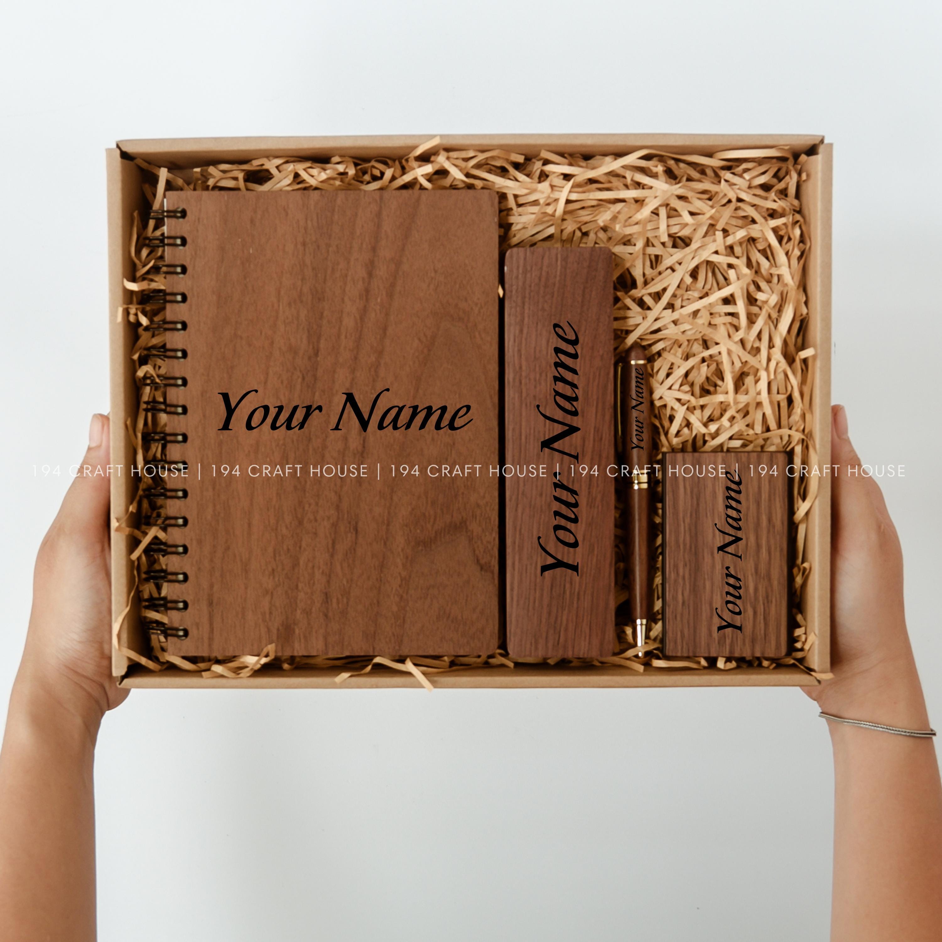 Fanery Sue Personalisiertes Stift-Set – Kugelschreiber & Etui Aus Buchenholz, Gravur, Geschenk Für Beruf & Studium