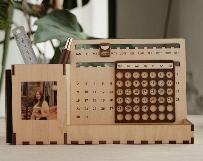 Wooden Calendar