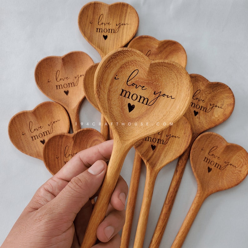I Love You Mom Engraved Wooden Heart Spoon Personalized Gift For Her/ Wife/ Grandma/ Best Friend/ Cooking Gifts/ Chef Gift/ Baking Gifts/ Mother's Day Gift For Mom