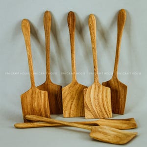 Handmade Wooden Turner/ Spatula For Non-stick Cookware, Cooking Utensils & Gadgets, Natural Kitchen Spoon Gift for Housewarming/ Baker/ Chef