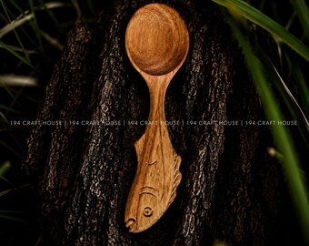 Handgeschnitzter Fischlöffel aus Holz – personalisierte Geschenke für Fischliebhaber, Zubehör für die Matschküche, Montessori-Naturspielzeug, Waldorf-Sinnesspielzeug