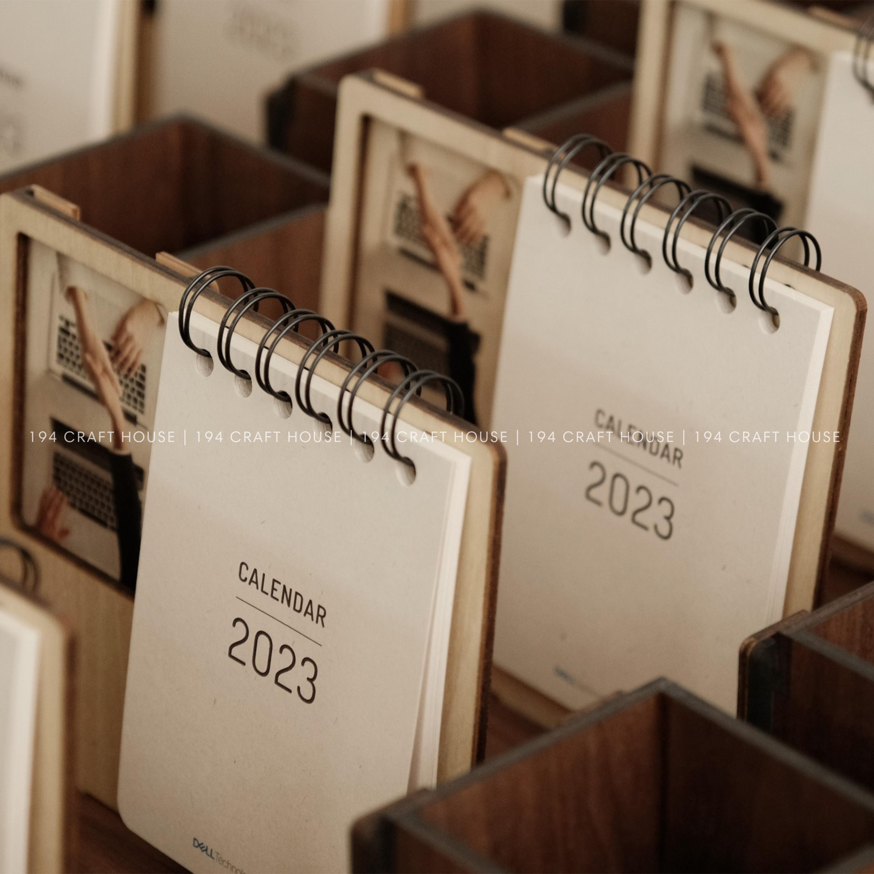 customized-calendar-with-image-multi-function-wood-desk-calendar-with
