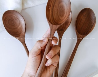 Handgesneden houten pollepel, walnotenhout keukengerei voor koken en serveren, gepersonaliseerd gegraveerd lepelcadeau voor chef-kok, chili Cook Off