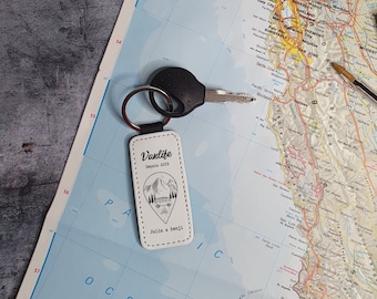Porte clés vanlife en cuir personnalisé - Accessoire pour clé avec prénom - Porte-clef van aménagé - Cadeau personnalisable pour voyageur