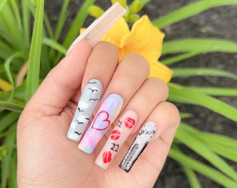 Taylor Swift Nails