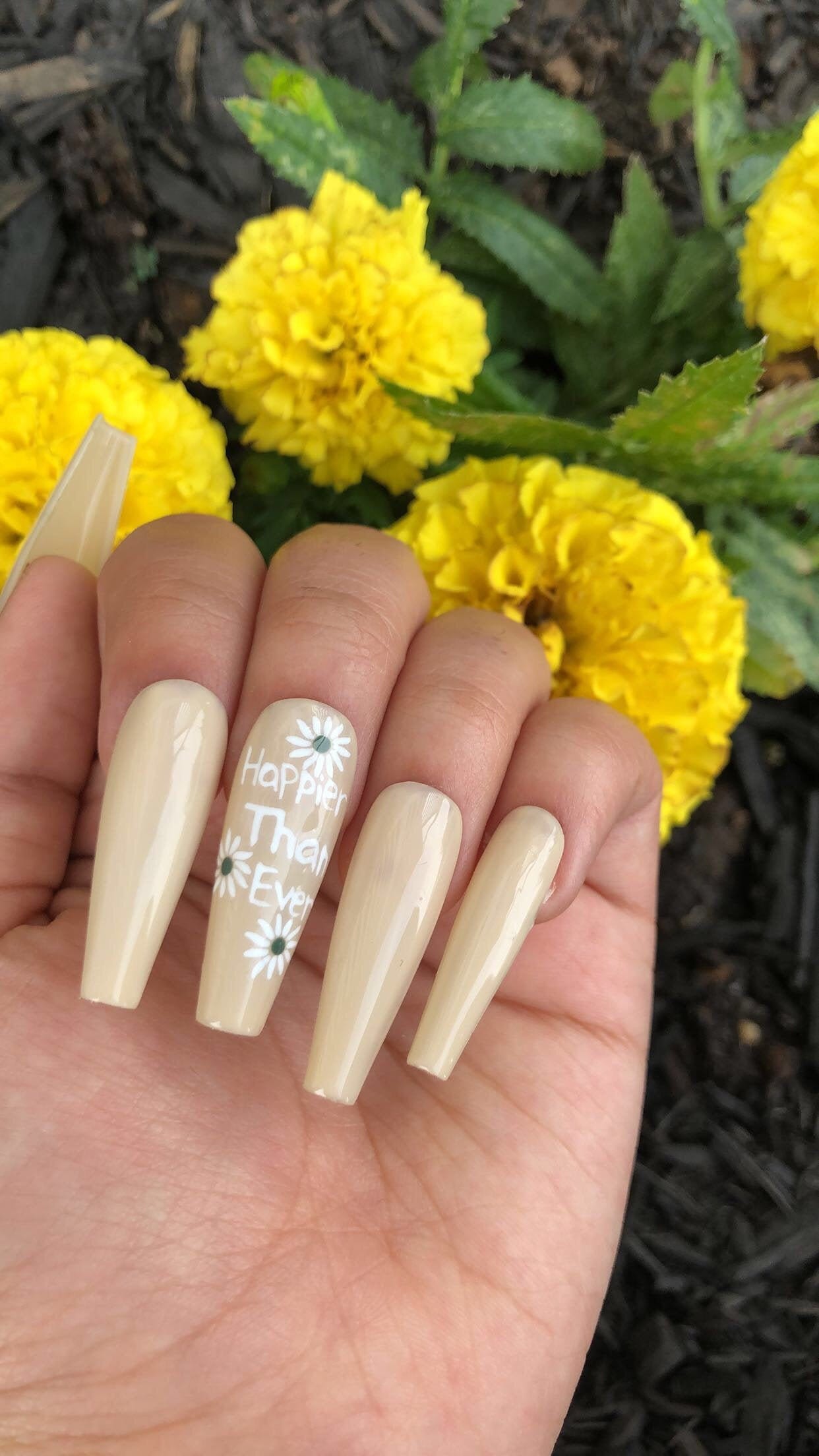 Trendy Burberry-inspired Nail Art by Billie Eilish
