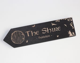 Fantasiepijl, groot houten richtingaanwijzer, decoratief bord, filmmerchandise